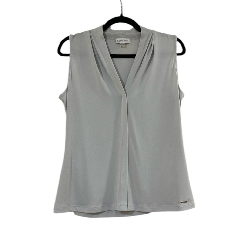 Calvin Klein Sleeveless Blouse - Stylish and Versatile